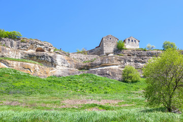 Fototapeta na wymiar Chufut-Kale, spelaean city - the fortress