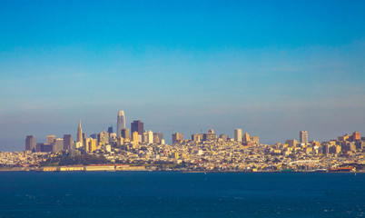 Fototapeta na wymiar scenic skyline of San Francisco