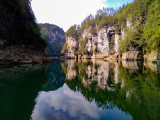 Fototapeta na wymiar QingXi Canyon River, GueiZhou China
