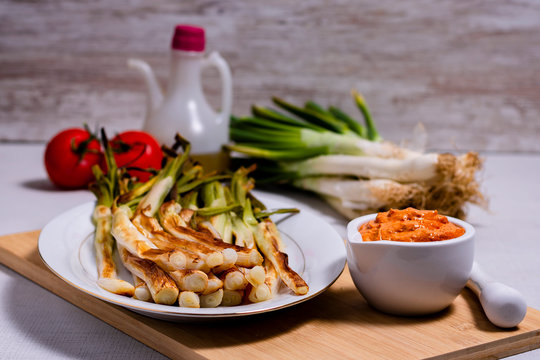 Baked vegetables called calcots