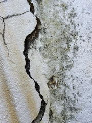 old wall with crack texture