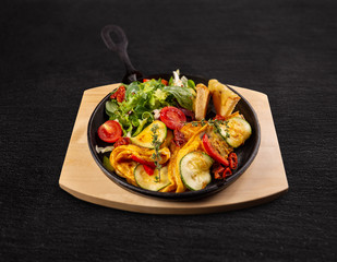 Omelette with veggies