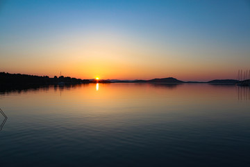 Fototapeta na wymiar Sonnenaufgang auf der Insel Zut in Kroatien
