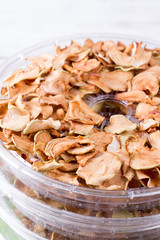 Dried apple slices