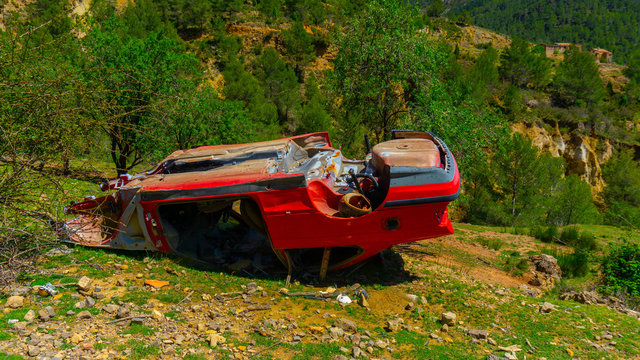 Coche desvalijado