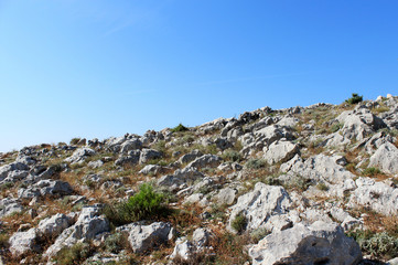スルジ山の岩肌