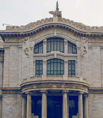 Fototapeta na wymiar Palacio de Bellas Artes in Mexico City