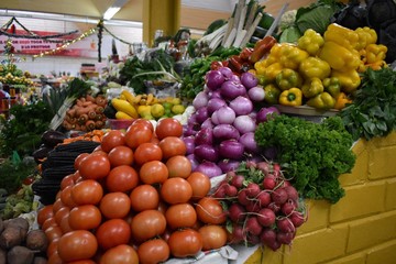Fresh vegetables at the farmers market 