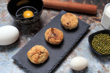 Delicious mung bean cakes
