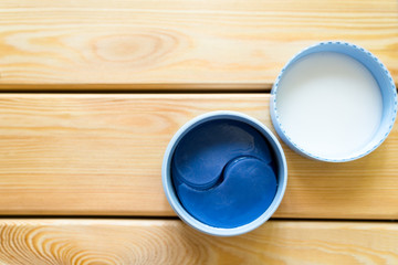 background,wood,table,wooden,woman,under eye dark circles,under eye,spa,skin care,skin,refresh,reduce,pore skin,moisturizer,mask,lifting,korean cosmetic,hydration skin,hydration,healthy lifestyle,heal