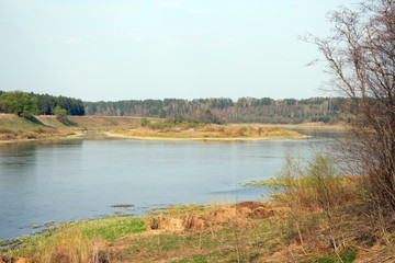 Obraz premium spring river in the evening