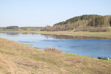 Fototapeta na wymiar landscape, spring river in the morning