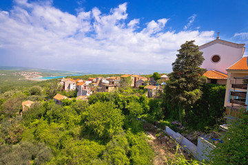 Fototapeta na wymiar Adriatic Town of Dobrinj view