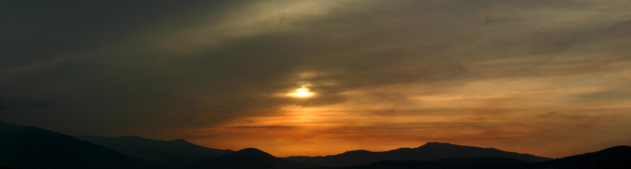 Dramatic And Majestic Sunset over the moroccan mountains 