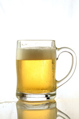 Detailed close-up shots of the beer