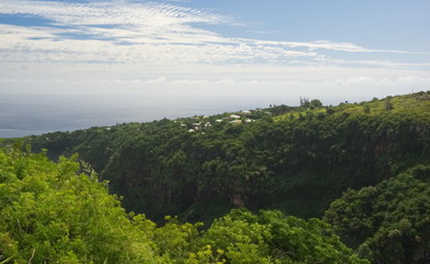 Fototapeta na wymiar Scenic view on coastline and mountain in Reunion Island