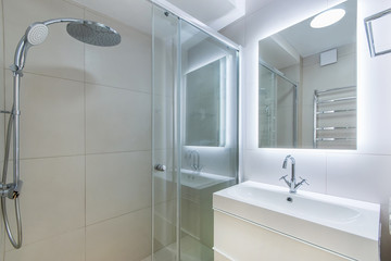 Small cozy bathroom in apartament