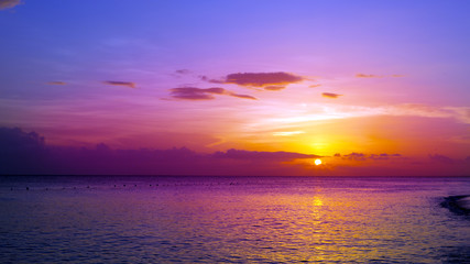 Obraz na płótnie Canvas Beautiful sky sunset on caribean. Travel background.