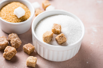 White and brown cane sugar