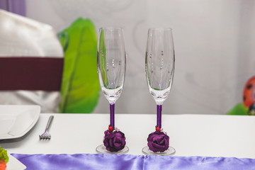 wedding glasses in violet colors