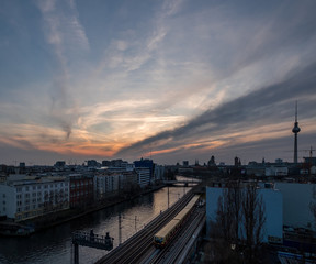 Fototapeta premium Sonnenuntergang in Mitte