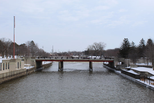 Harrison Street Bridge Over The Flint River In Flint, Michigan In Winter