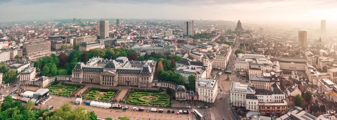 Poster Im Rahmen Panorama-Luftbild des königlichen Palastes Brüssel, Belgien © LALSSTOCK