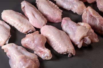 Fresh chicken wings before cooking.