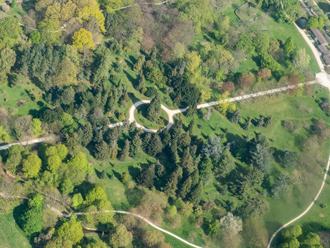 vue aérienne du Bois de Vincennes près de Paris