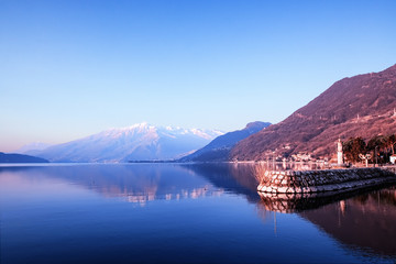 Lago di Como, terra e acqua