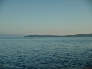 wenn die Fischer morgens ihre Netze einholen und die Fische direkt vom Boot aus verkaufen, das gibt es noch in Kroatien, Kastel Stari bei Split in Dalmatien