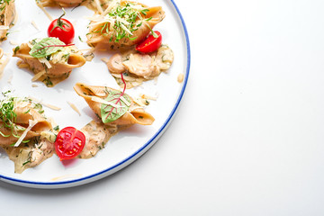 Stuffed pasta shells with Oregano & tomatoes