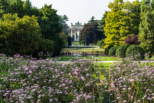 Wandering around Milan