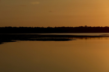 Sonnenuntergang am Meer an der Küste Australiens