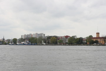 Naklejka premium Der Hafen in Swinemünde, Blick auf die Stadt