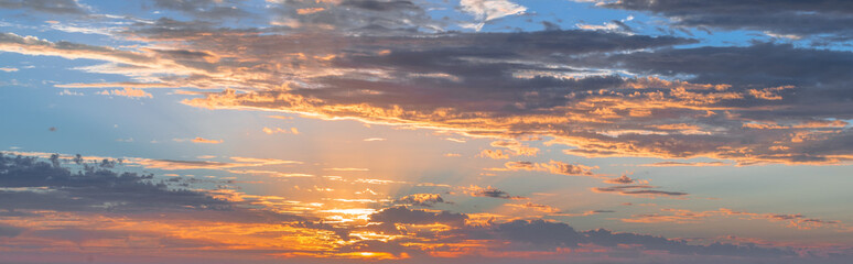 Epic sunset with hints of oranges