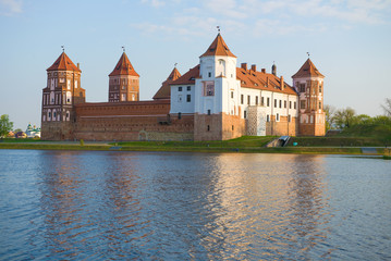 Fototapeta na wymiar View of the Mir Castle in April morning. Belarus