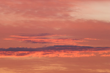 Fototapeta na wymiar sky whit clouds and sunrise sunset.