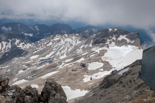Zugspitzplatt in Bavaria an einem bew&ouml;lkten Tag
