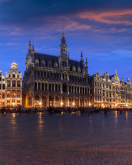 Naklejka na ściany i meble Grand Place in Brussels at night, Belgium