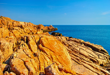 Fototapeta na wymiar Beautiful landscape with rocky shore and blue sea