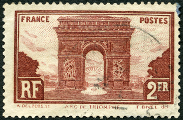 FRANCE - 1931: shows Arc de Triomphe de lEtoile, Paris