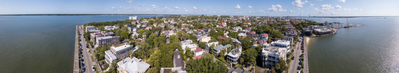 Obraz premium Aerial panoramic view of the whole dowtown historic district of Charleston, South Carolina.