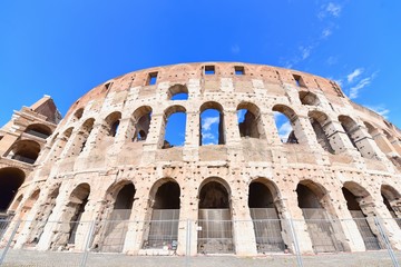 Obraz premium The Colosseum, Ancient Roman Amphitheater in Rome City, Italy