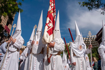 Fototapeta premium hermanos nazarenos de la semana santa de Sevilla 