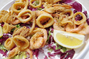 assiette de fritures de la mer
