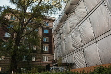 the old building on the reconstruction of the facade