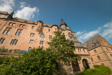 Obraz premium Marburg Castle (Landgrafenschloss) on top Schlossberg in the German city of Marburg
