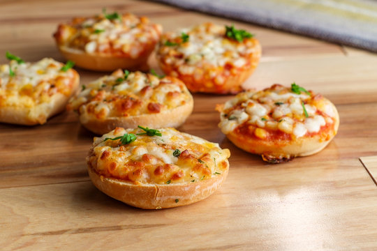 American Pizza Bagels