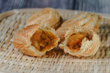 Curry puff or locally known as “Karipap” is a Malaysian traditional food. This tasty food have flaky pastry on the outside and delicious curry potato on the inside